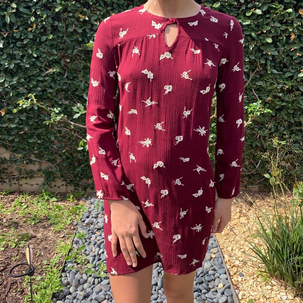 super cute maroon dress with white flowers